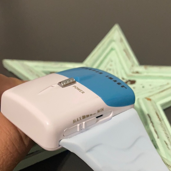 Sharper Image Sleep Improving Wristband - Picture 5 of 6